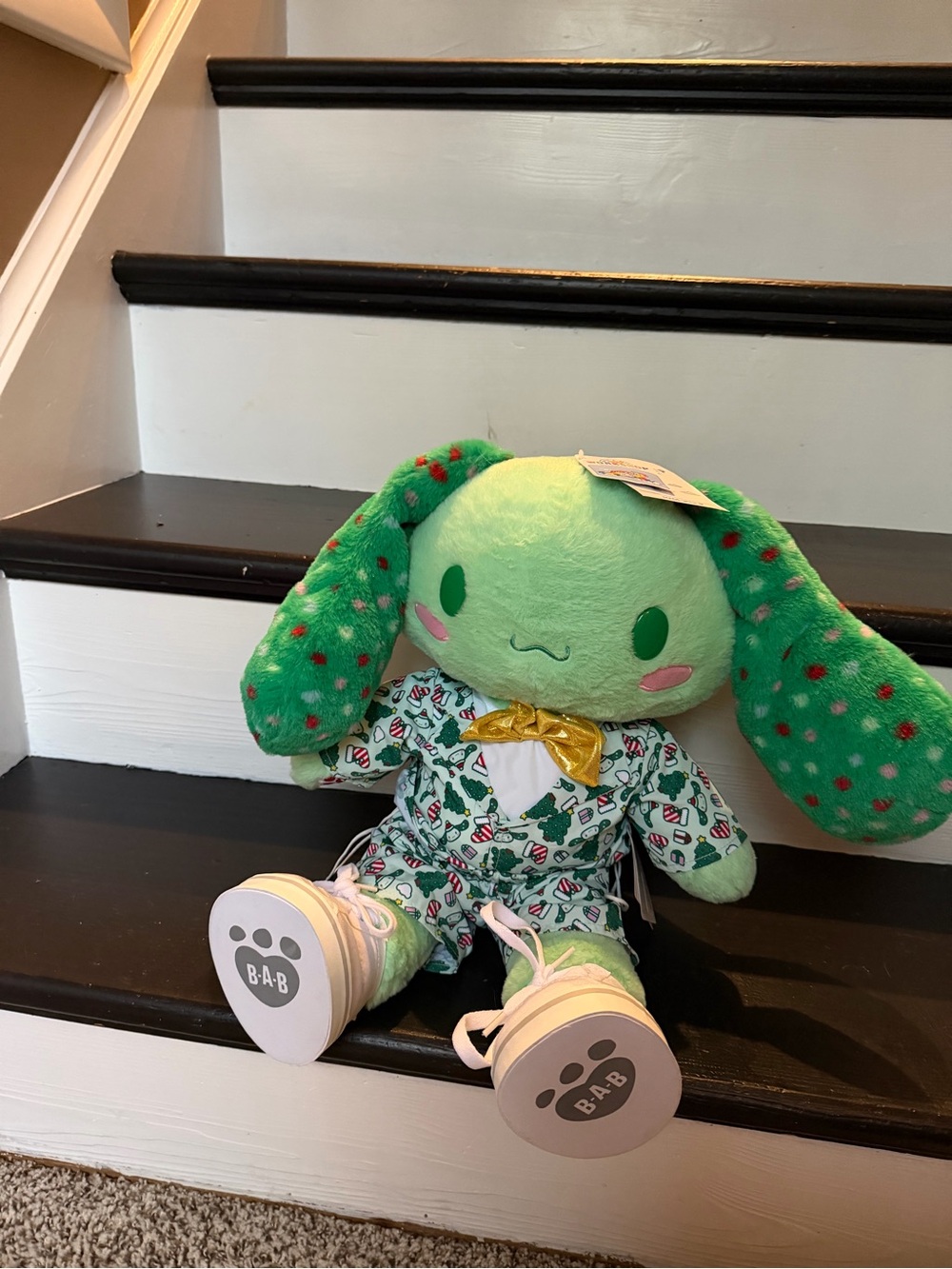 Build a bear Christmas Cinnamonroll with outfit